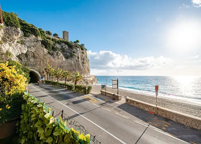 Bed & Breakfast Seahorseroom - Frontemare Con Idromassaggio Finale Ligure