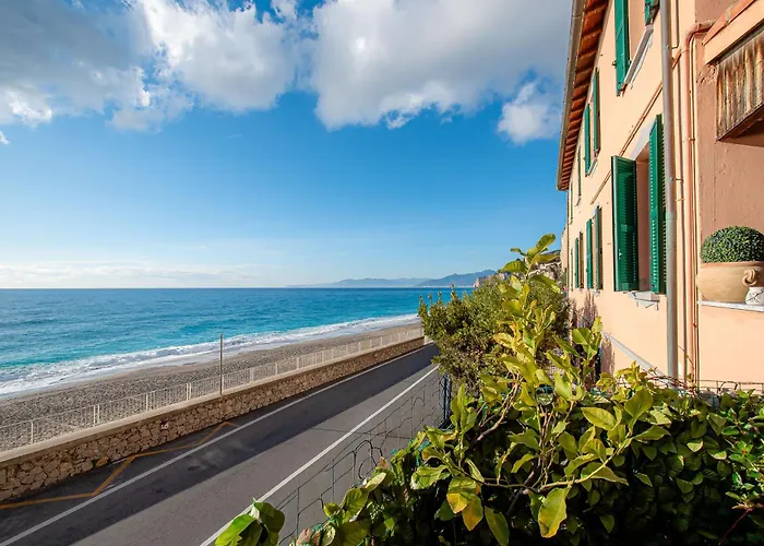 Bed & Breakfast Seahorseroom - Frontemare Con Idromassaggio Finale Ligure