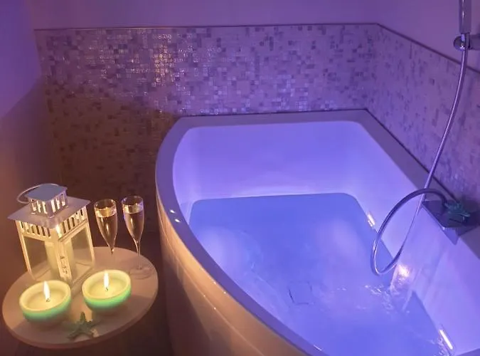 Seahorseroom - Frontemare Con Idromassaggio Bed and breakfast 3*